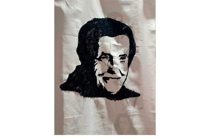 ellas (louise bourgeois), bordado, 41 x 41 cm. (anverso)